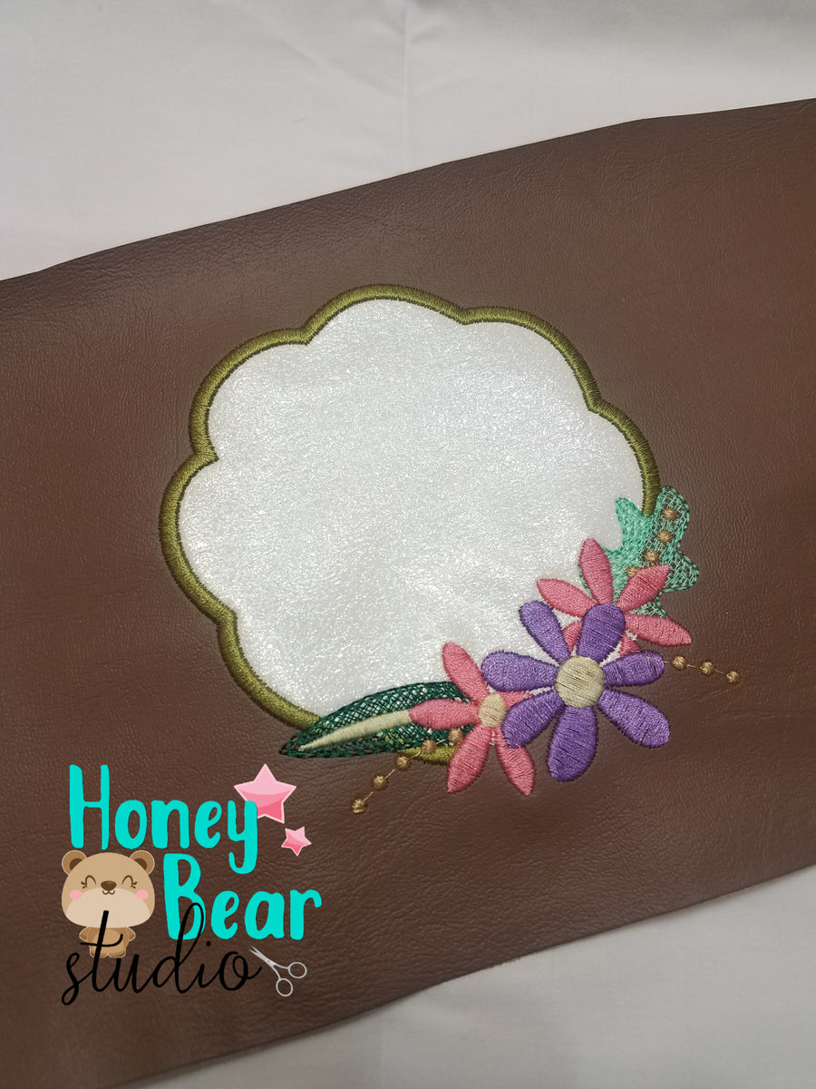 applique bee kind mini garden flag 5x7 6x10 In the Hoop quilt HBS – Honey  Bear Studio