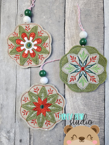 Felt Folk Art Christmas Applique Round Ornament Pack 4x4 DIGITAL DOWNLOAD embroidery file ITH In the Hoop 0924 01